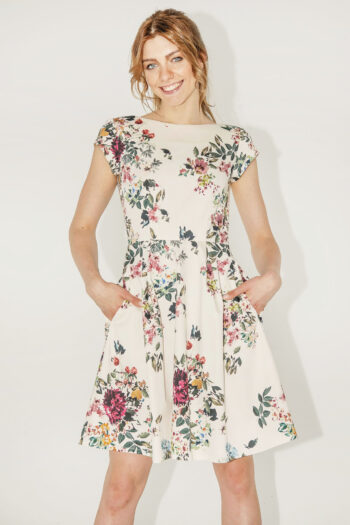 ecru dress with flowers pockets 1 &bull; Sassa Björg