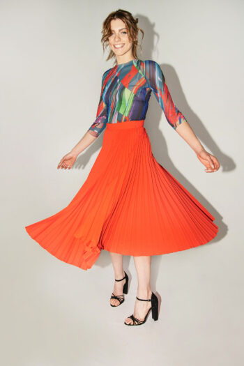orange soleil skirt spinning 1 &bull; Sassa Björg