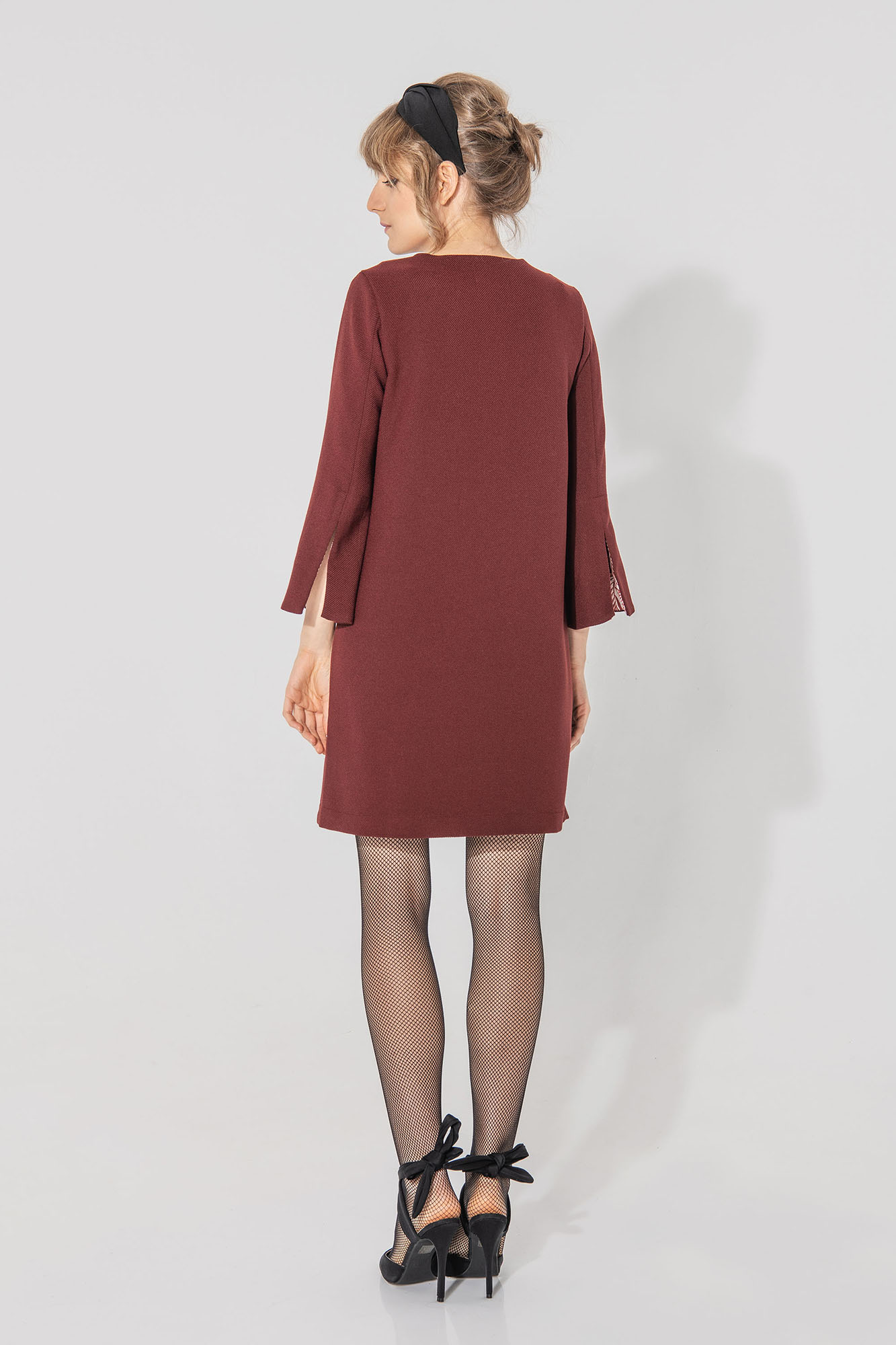 A Shaped bordo dress back • Sassa Björg