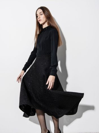 Black midi lace skirt side • Sassa Björg
