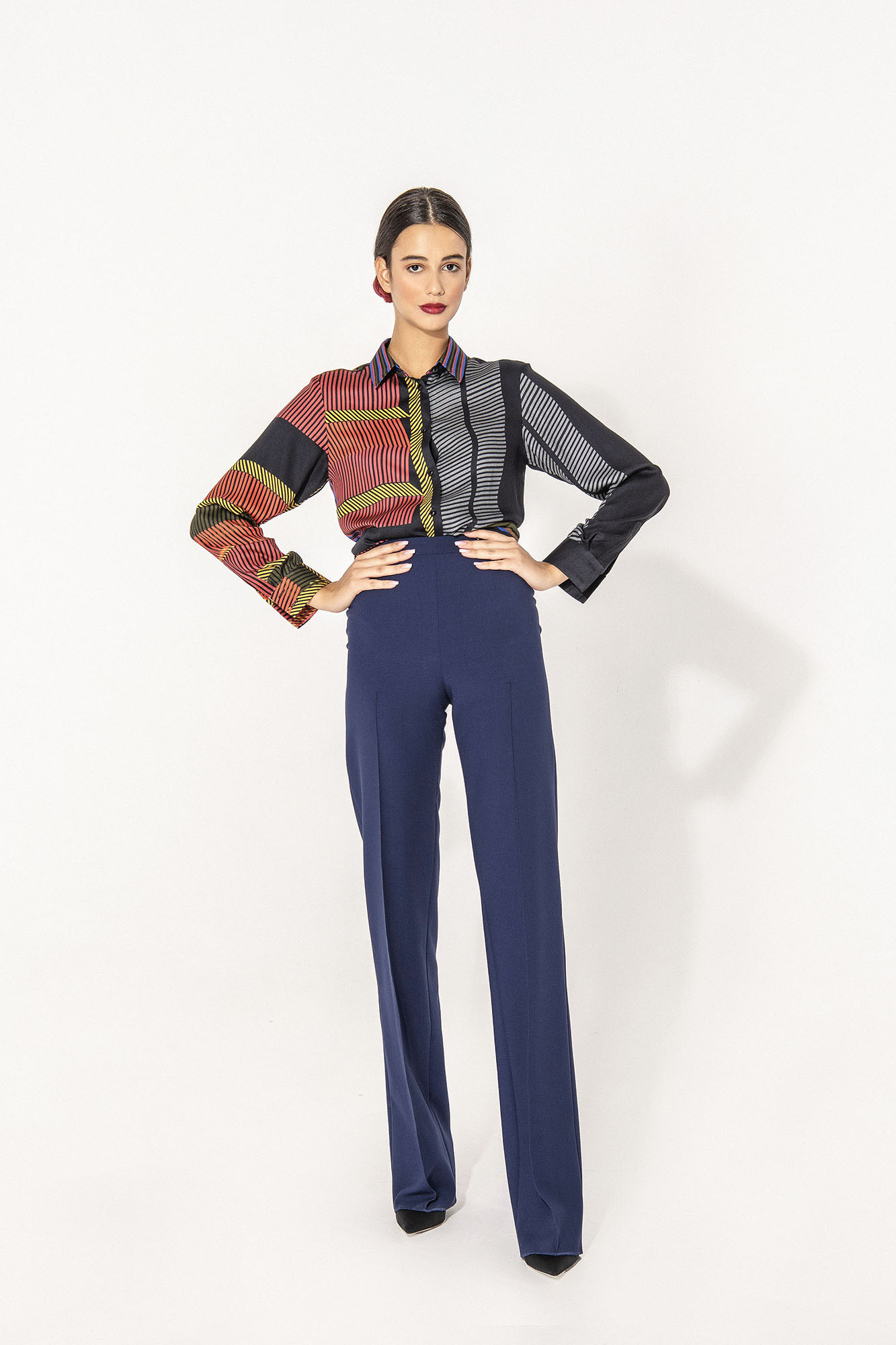 Classic cut button up shirt asymmetric stripes front full frame • Sassa Björg