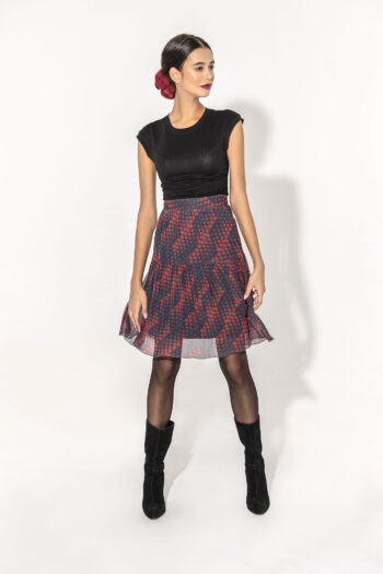 Mini tiered skirt with dots with t shirt front • Sassa Björg