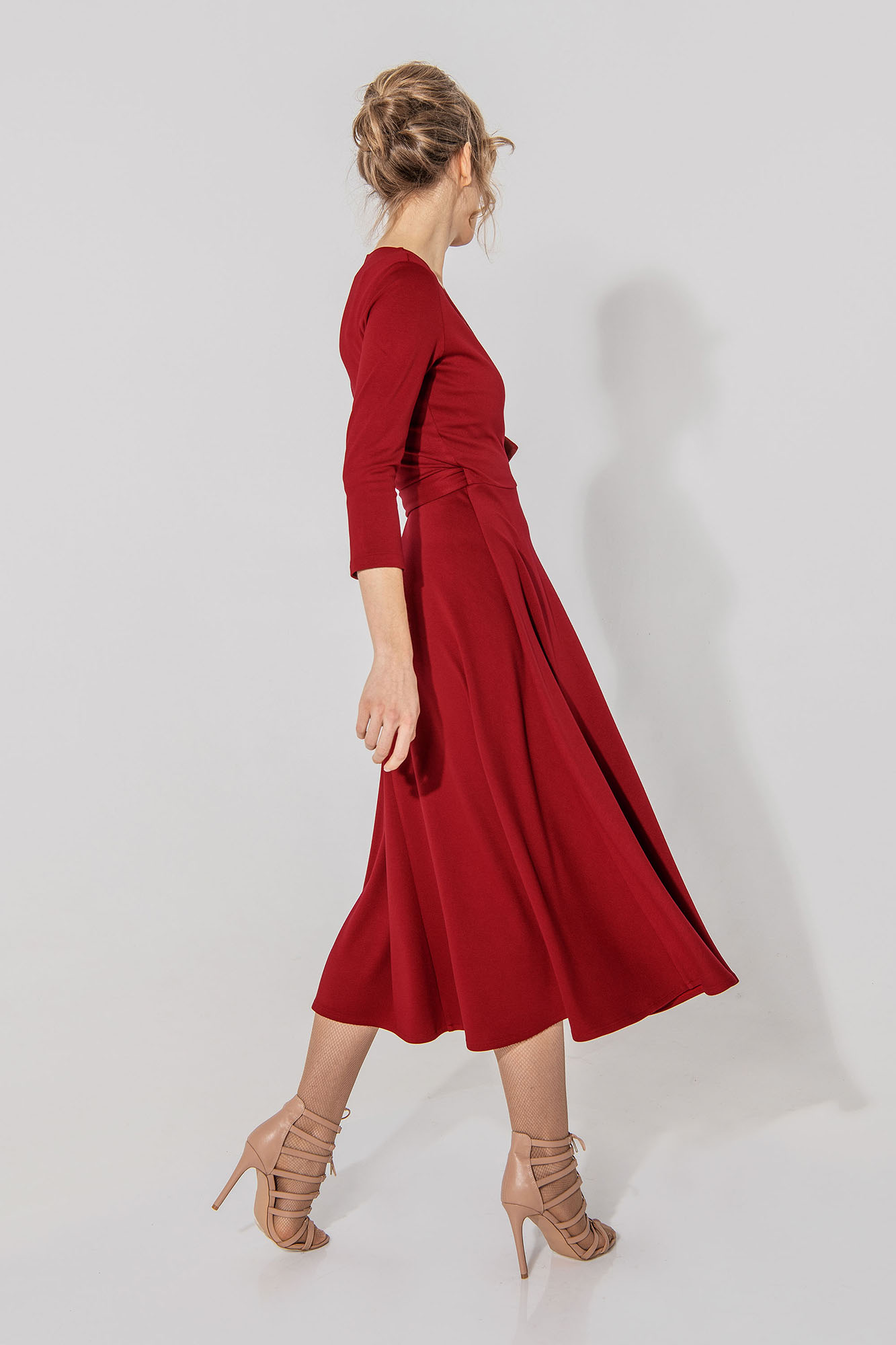 Red hug me dress side • Sassa Björg