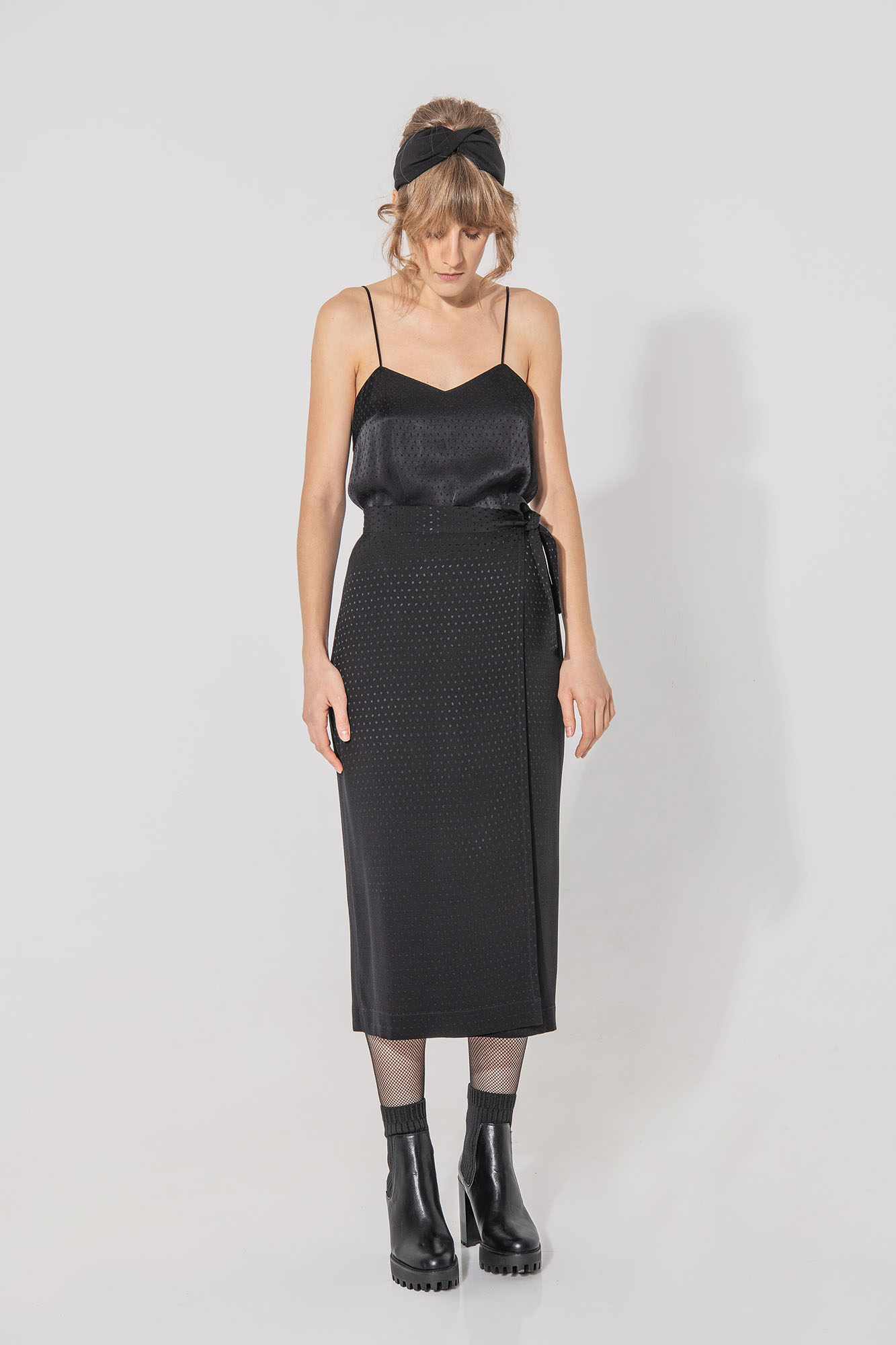 black hug me skirt jacquard dots front • Sassa Björg