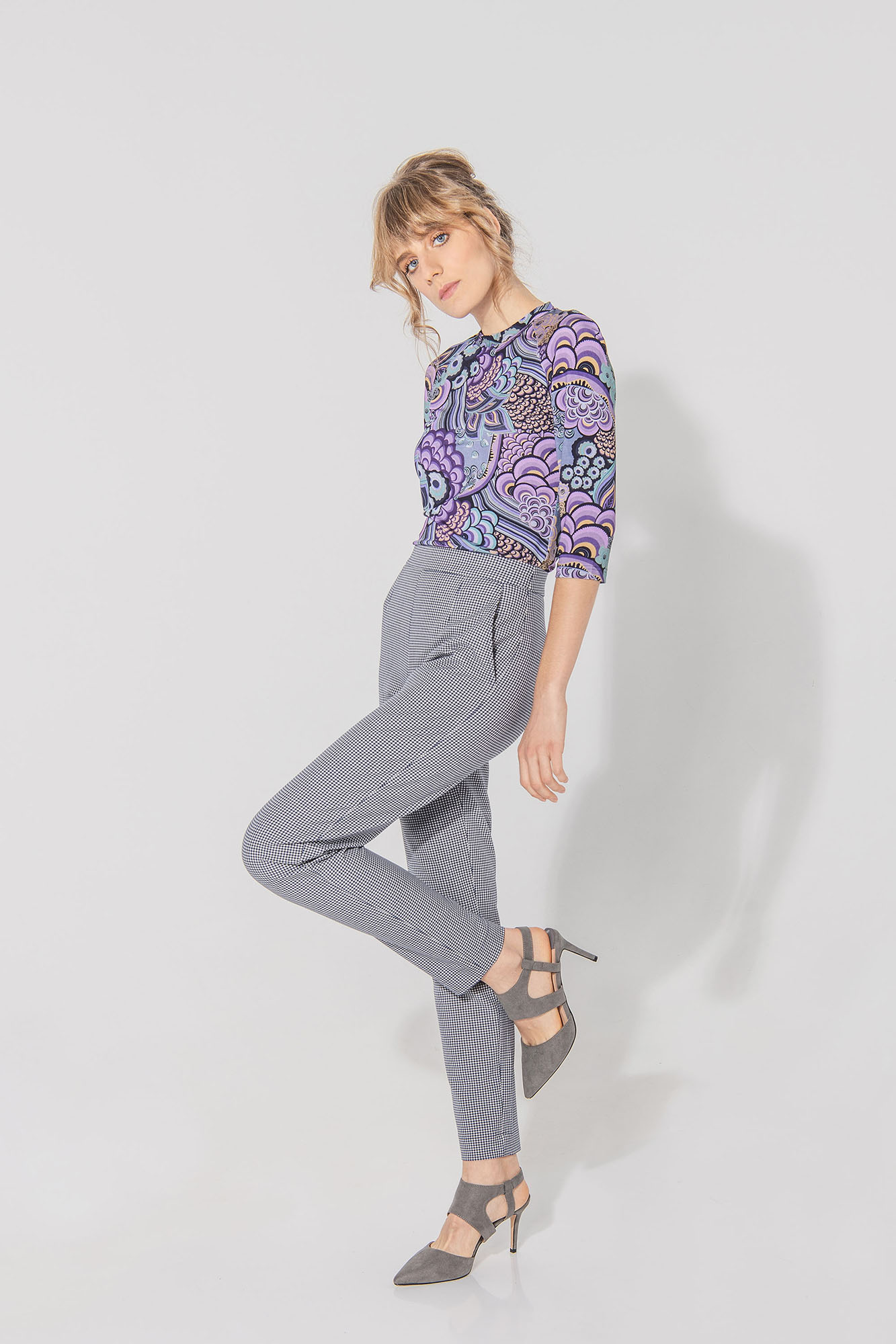 cigarette style pants pepita pattern side • Sassa Björg