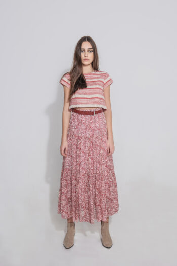 crop top Jacquard red and ecru front &bull; Sassa Björg