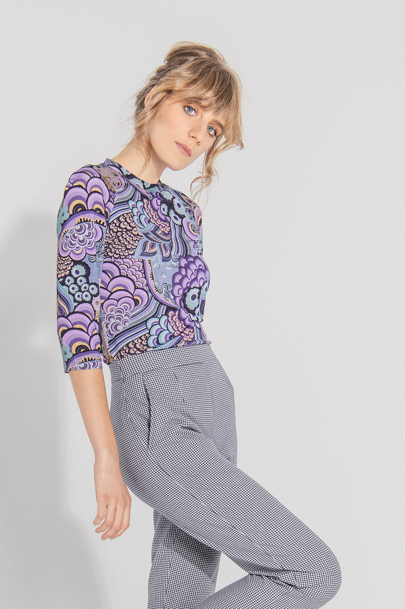 purple geometric flowers t shirt front • Sassa Björg