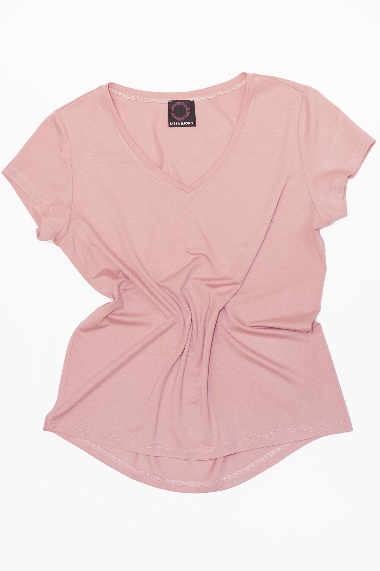regular fit t shirt coral v neck overhead fitted • Sassa Björg