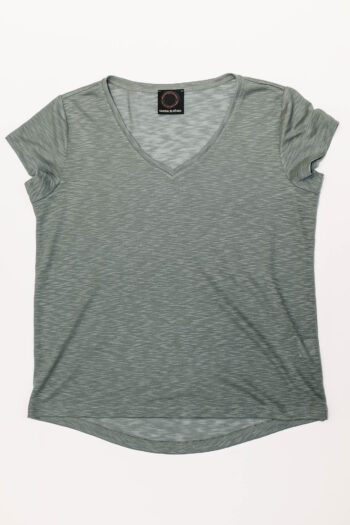 regular fit t shirt grey green v neck overhead • Sassa Björg