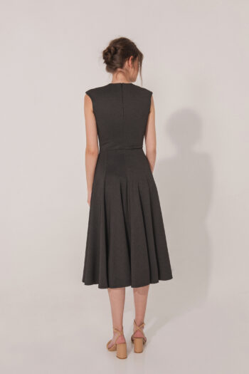 Elegant feminine dress Punto Di Milano back • Sassa Björg