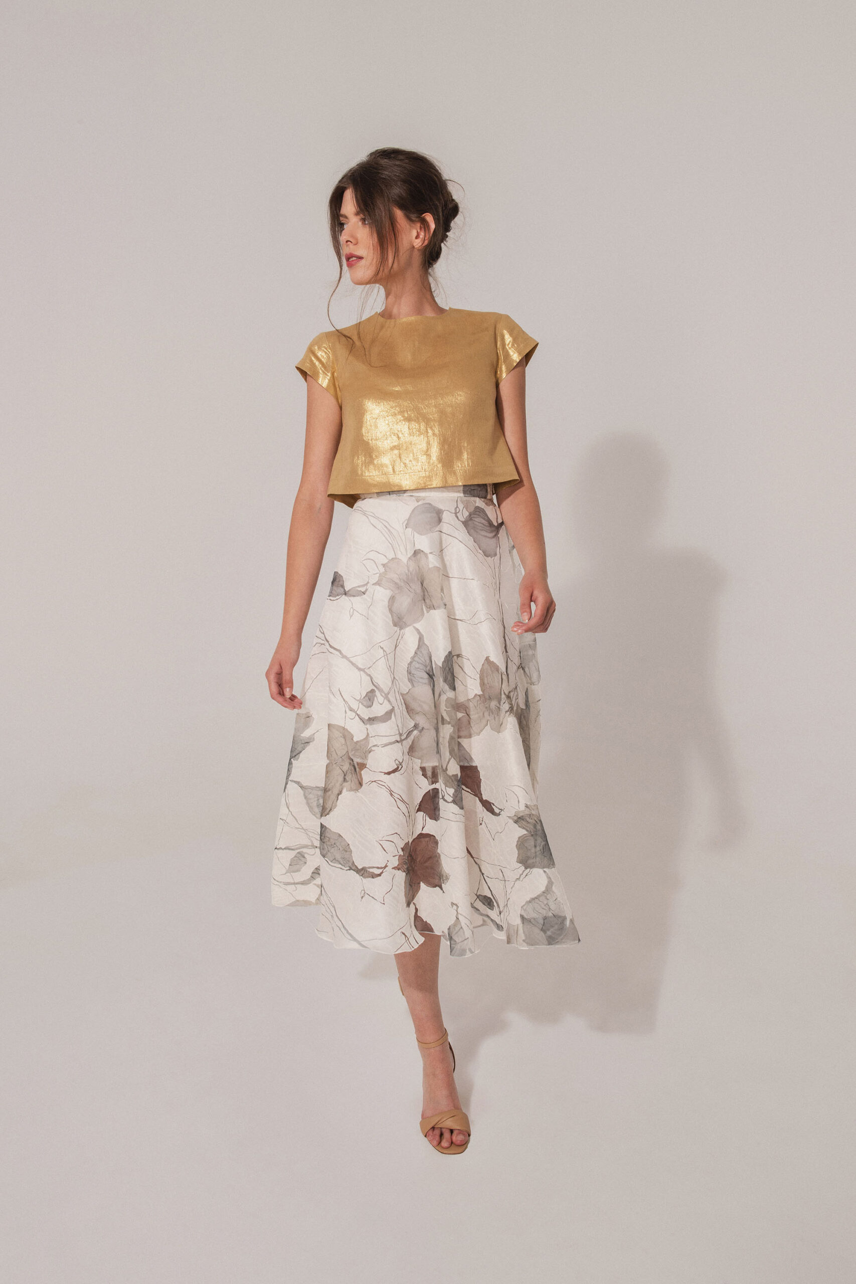 Half circle skirt with transparent flowers front scaled • Sassa Björg