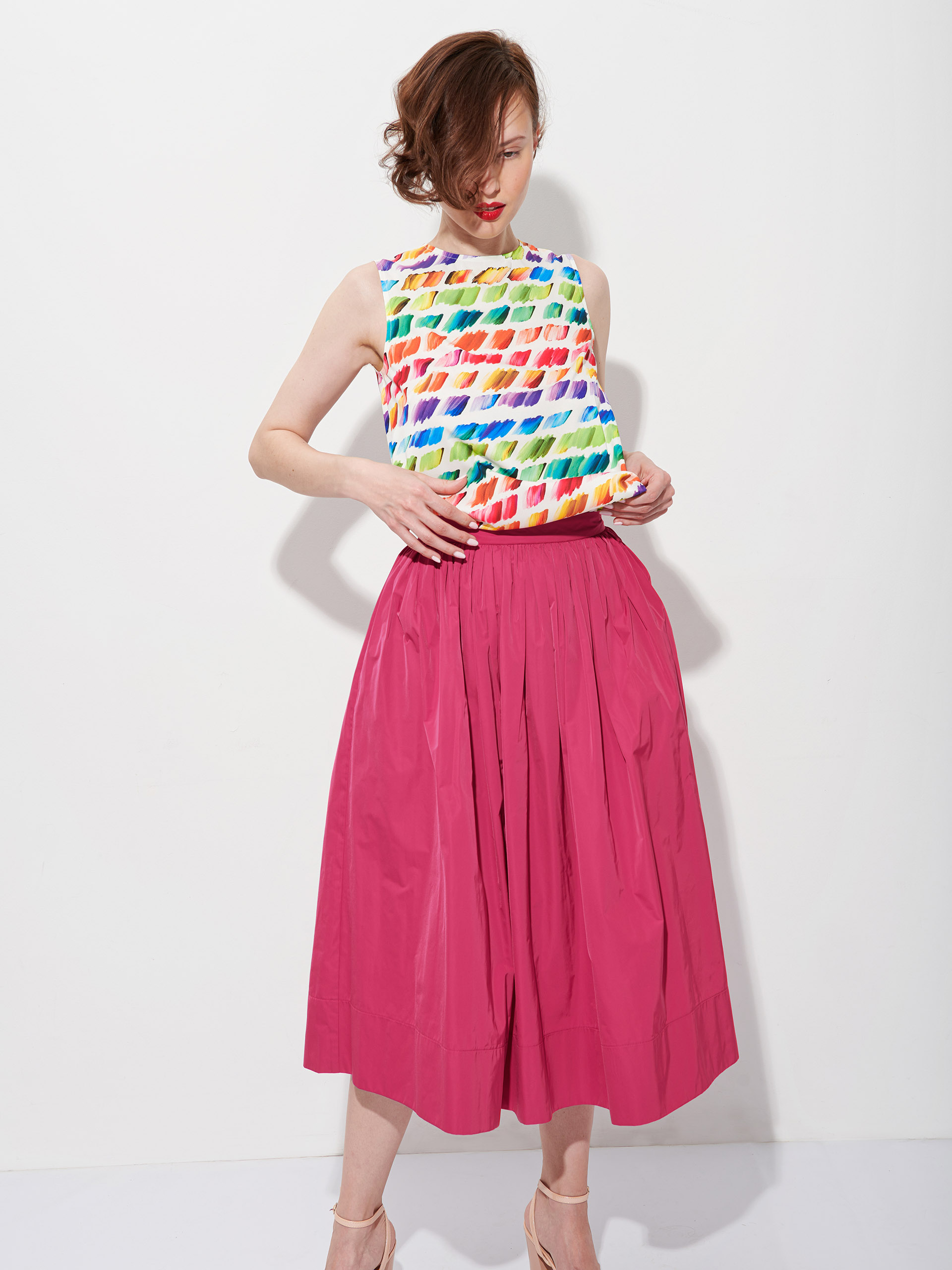 magenta gathered flowy taffeta skirt front • Sassa Björg