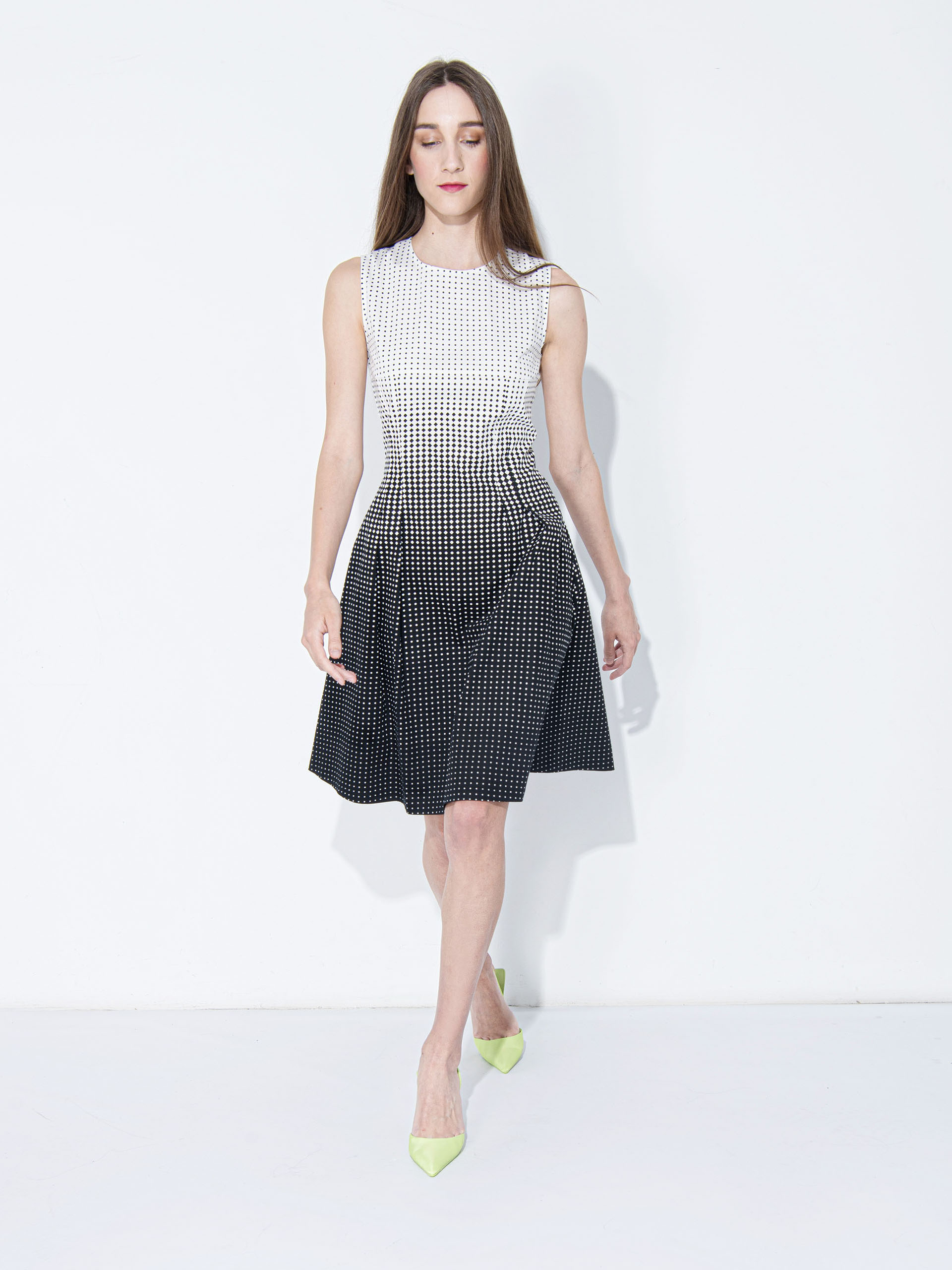 gradient dress dots and rhombuses walking • Sassa Björg