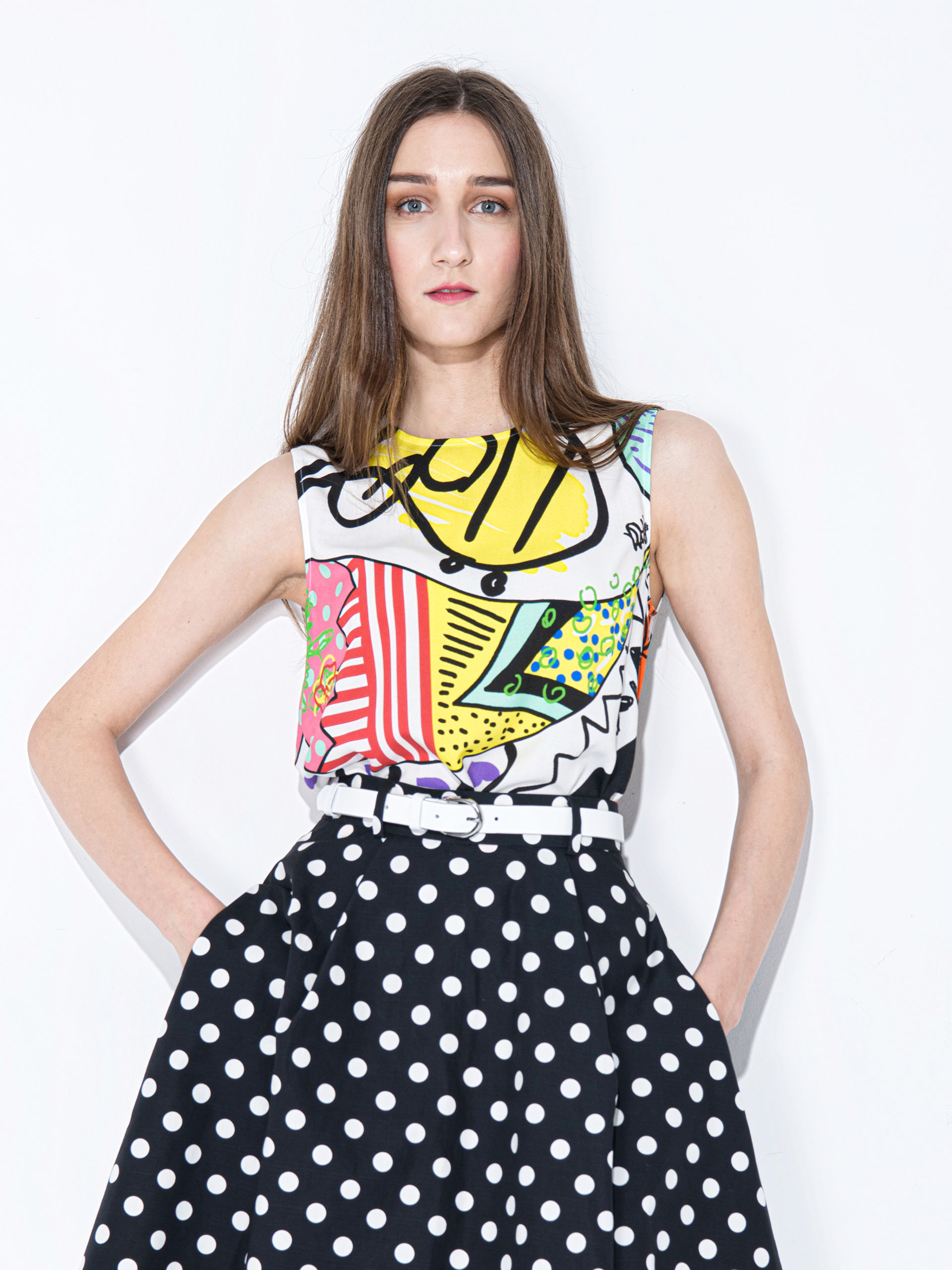 sleeveless blouse abstract pattern polka dot skirt • Sassa Björg