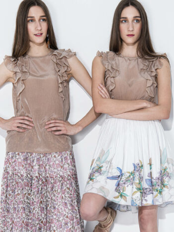white skirt w flower border twins crop • Sassa Björg