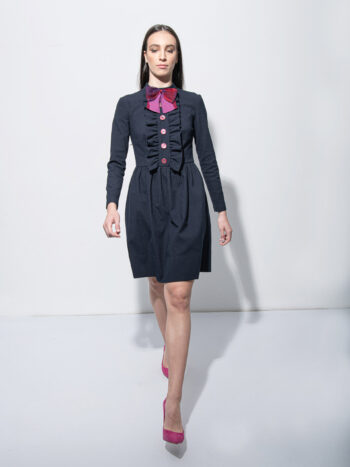 Navy blue dress w ruffles and bow walking &bull; Sassa Björg
