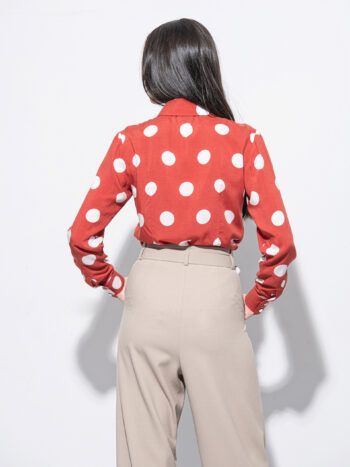 Beige pleated pants with belt back • Sassa Björg