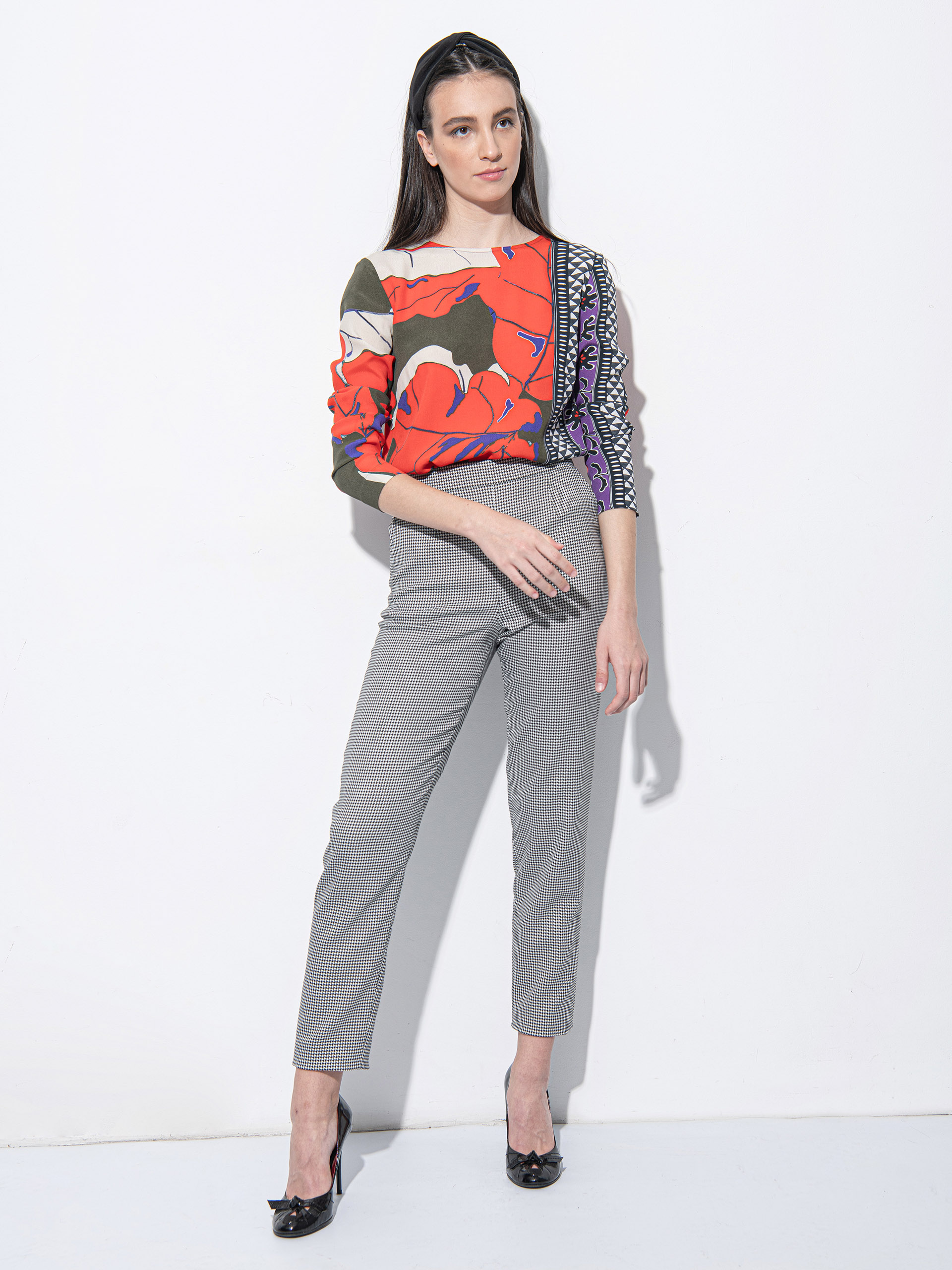 Cigarette style pants pepita front • Sassa Björg