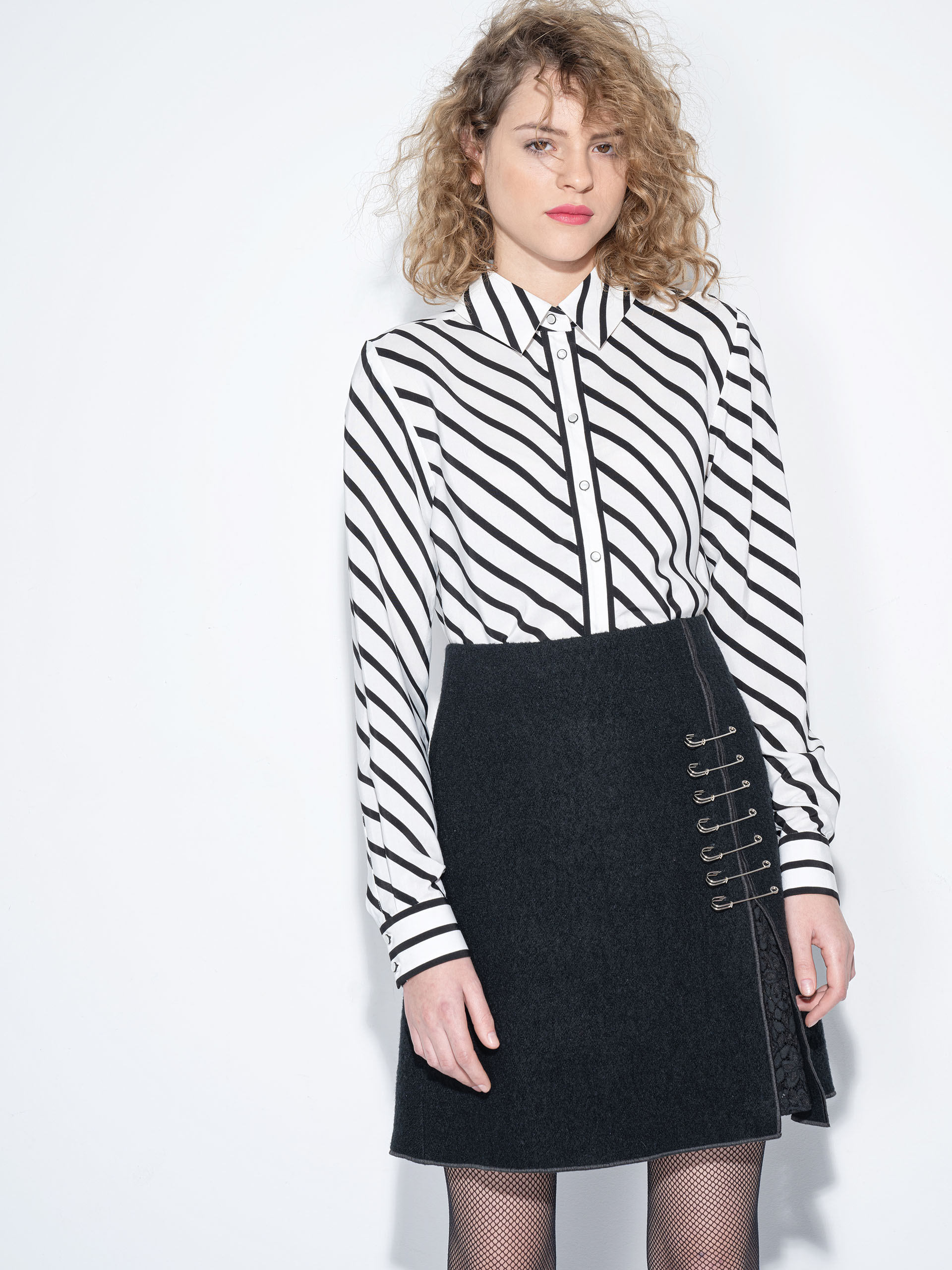 safe to touch skirt tucked in • Sassa Björg