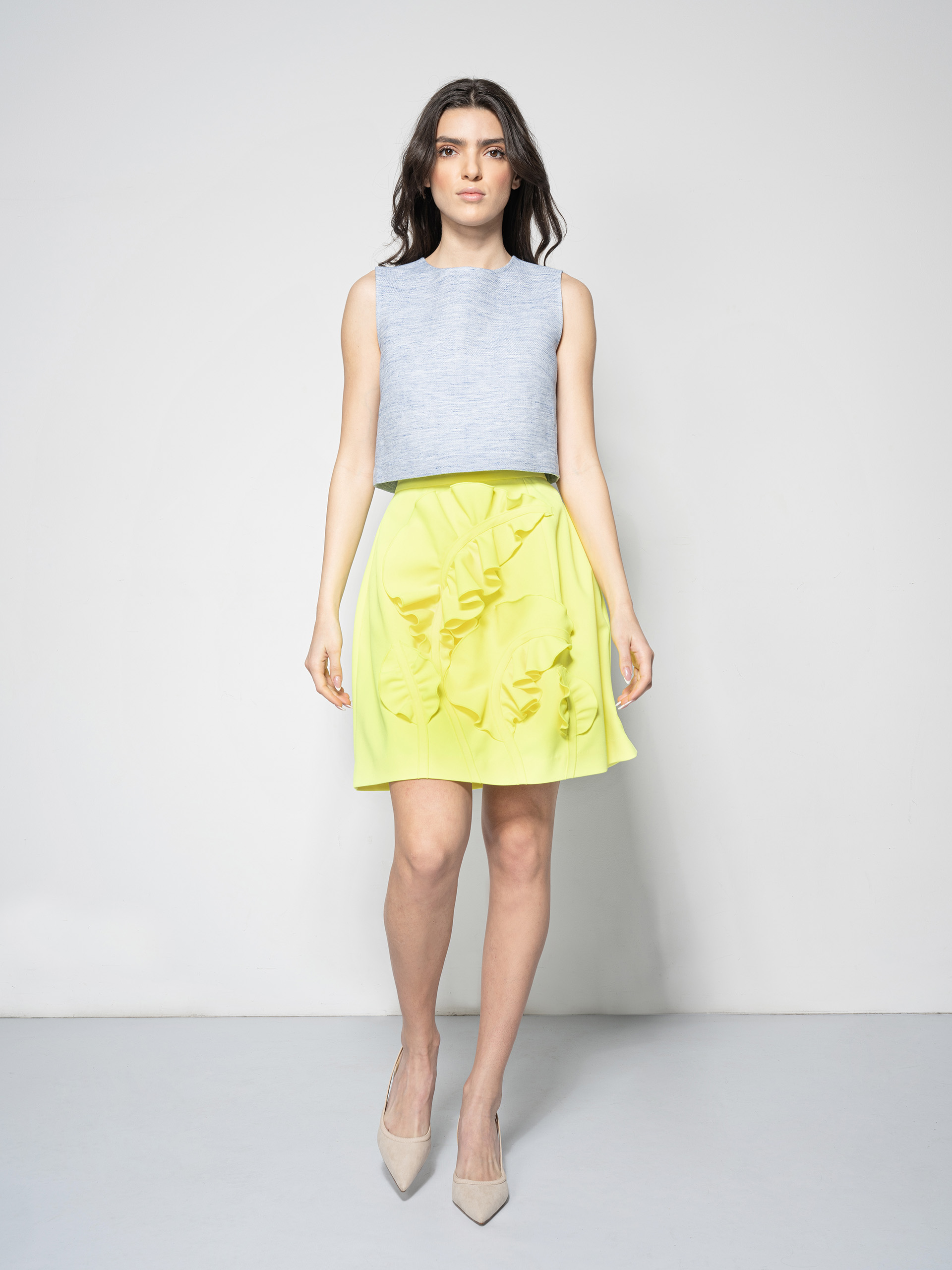 light blue linen crop top walking • Sassa Björg