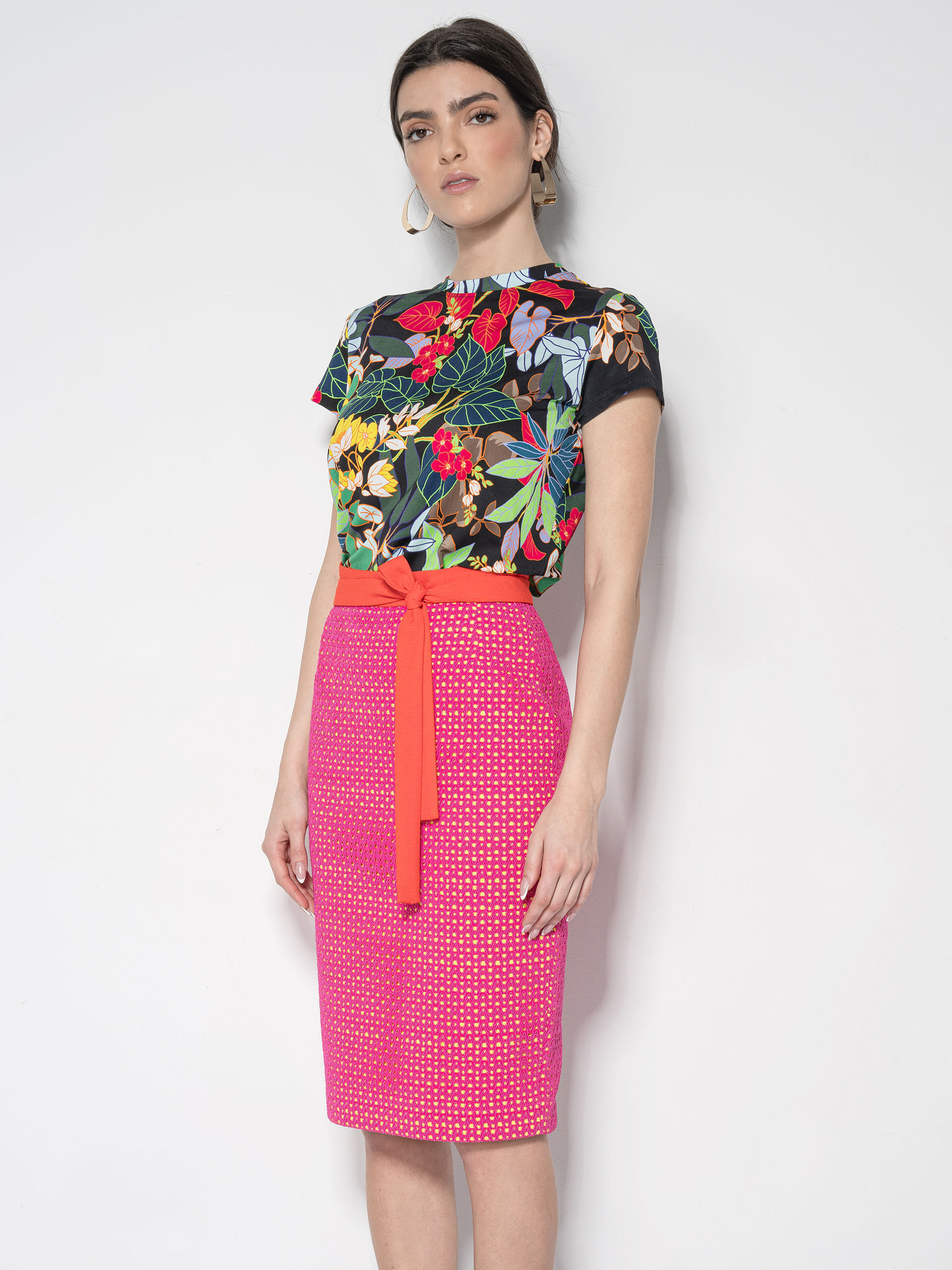 pink neon pencil skirt sideways • Sassa Björg
