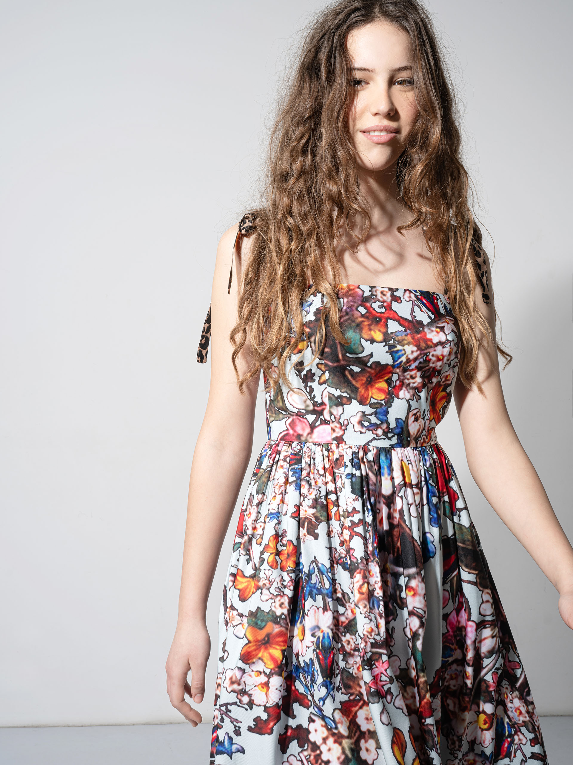 glowing edges floral dress crop • Sassa Björg