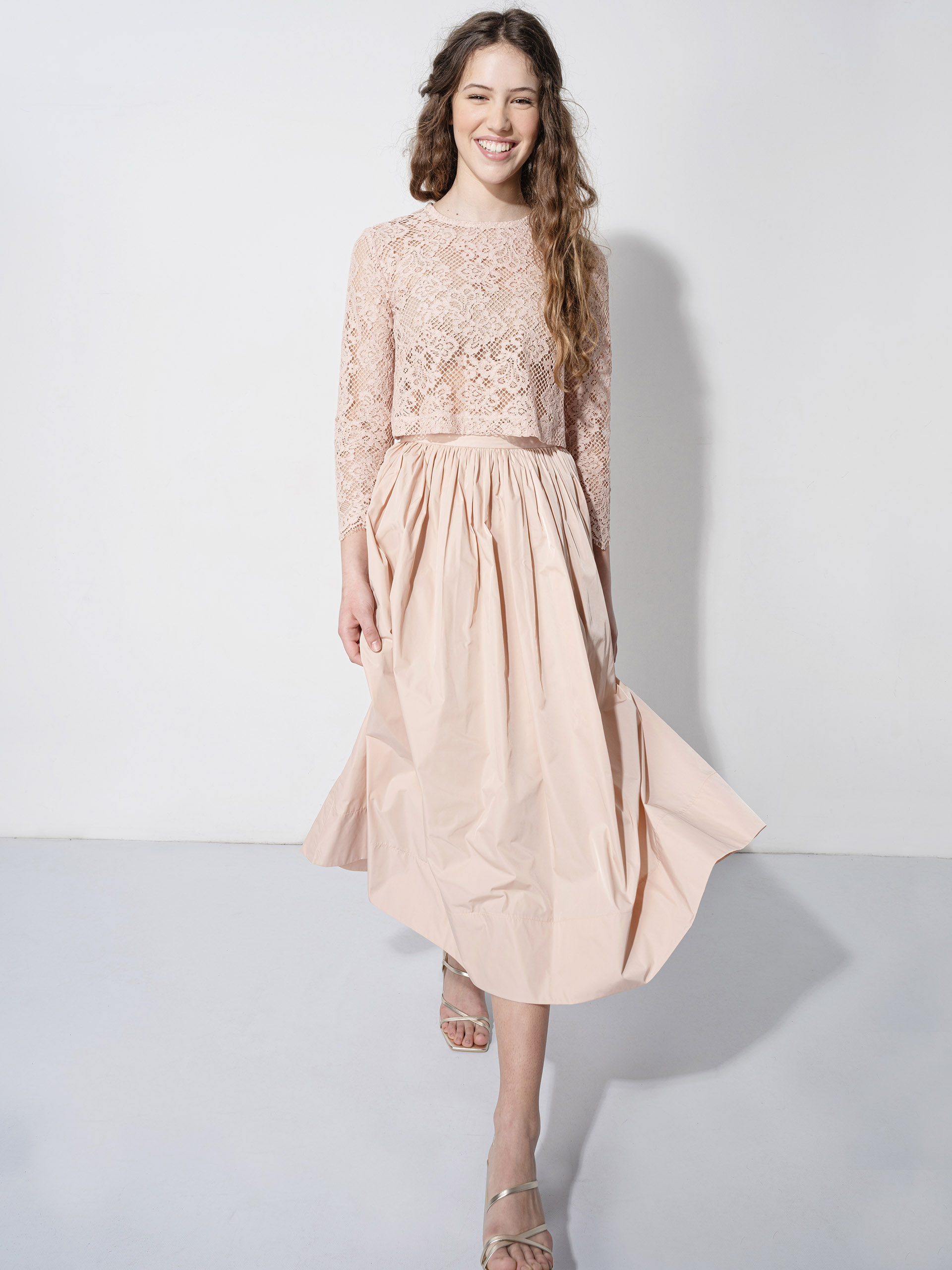 rose ash taffeta skirt walking • Sassa Björg