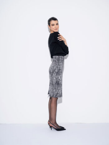 high waist pencil skirt b w side &bull; Sassa Björg