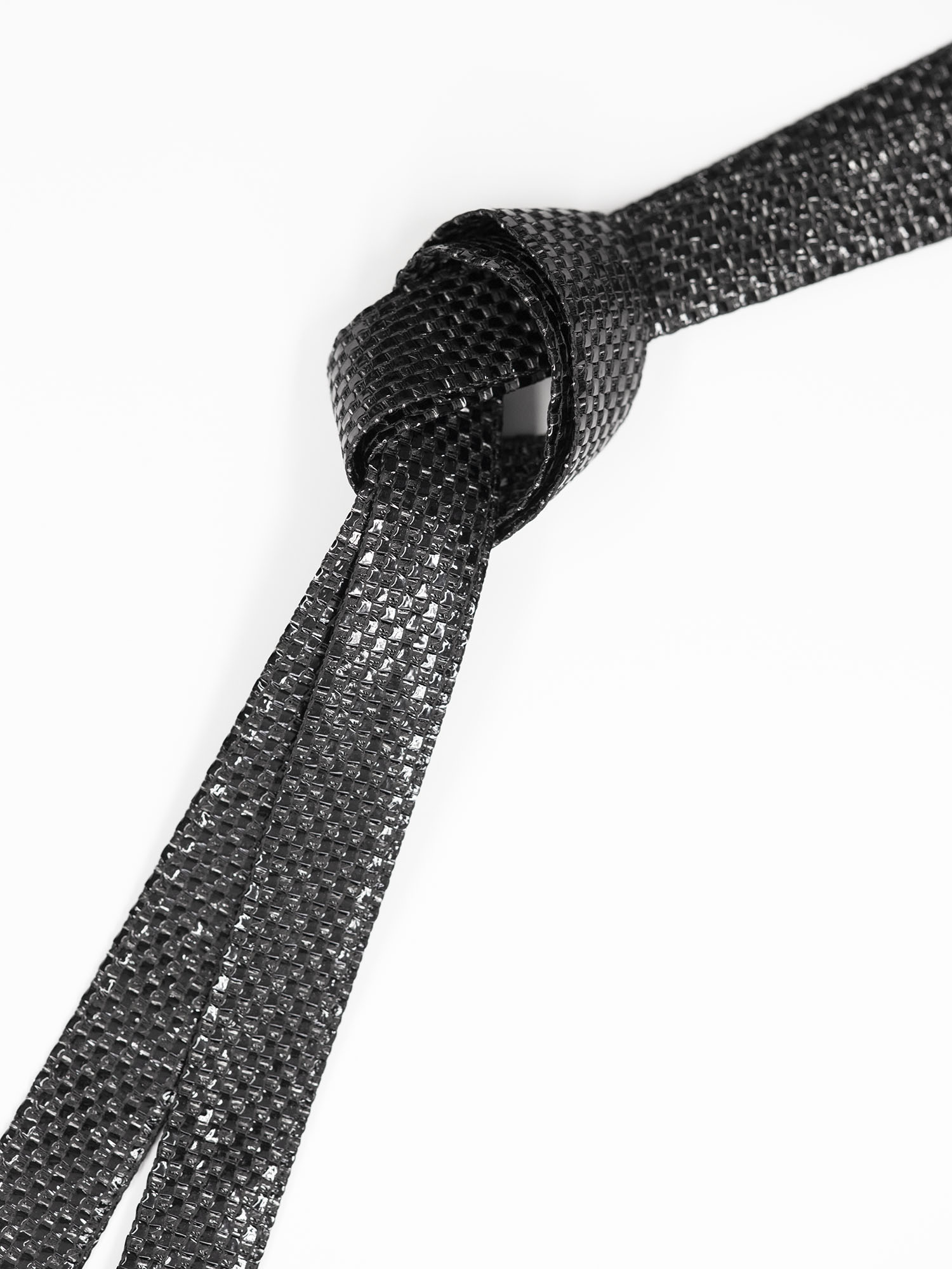 glossy black sash knot &bull; Sassa Björg
