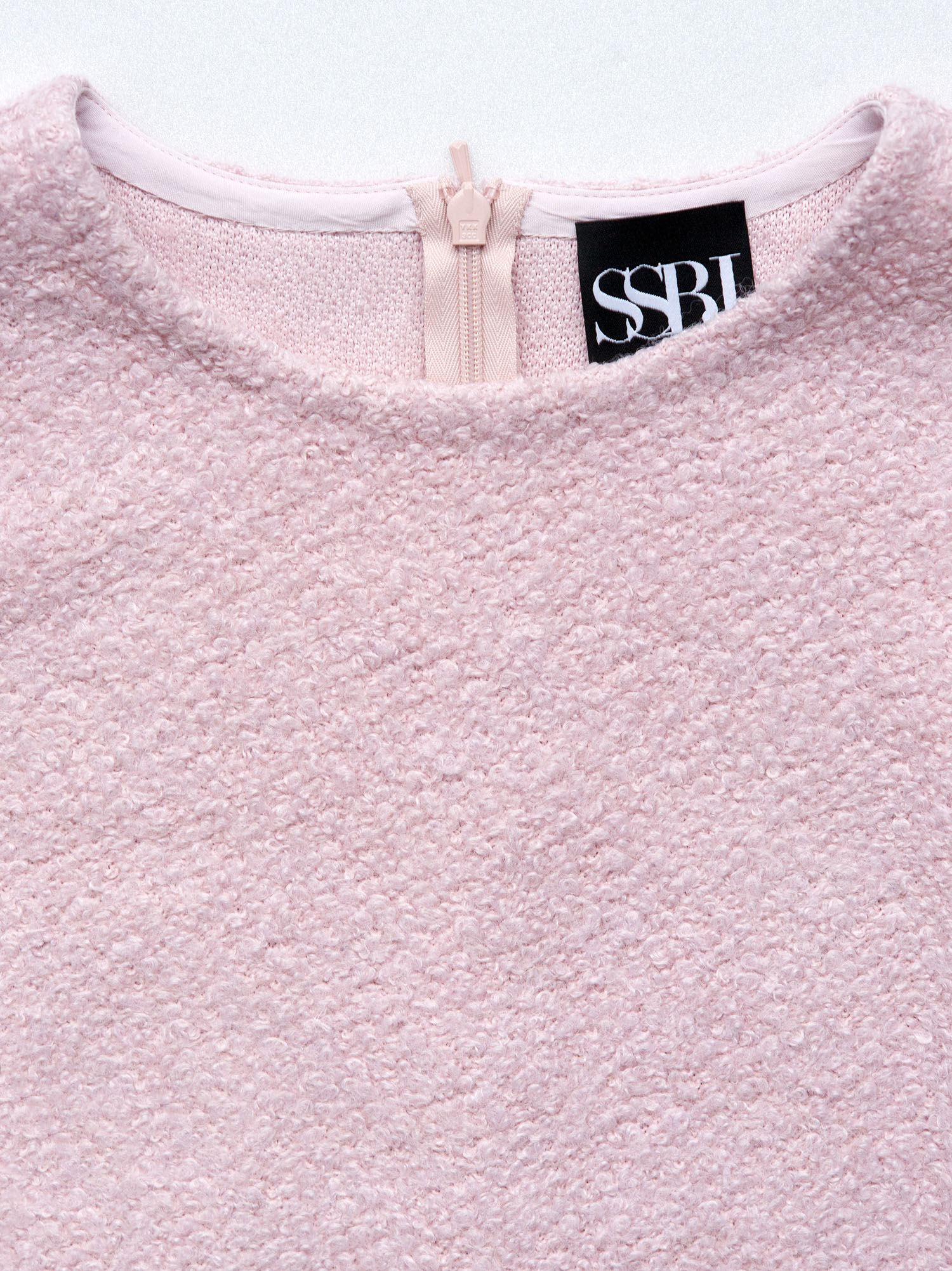 pink boucle crop top closeup • Sassa Björg