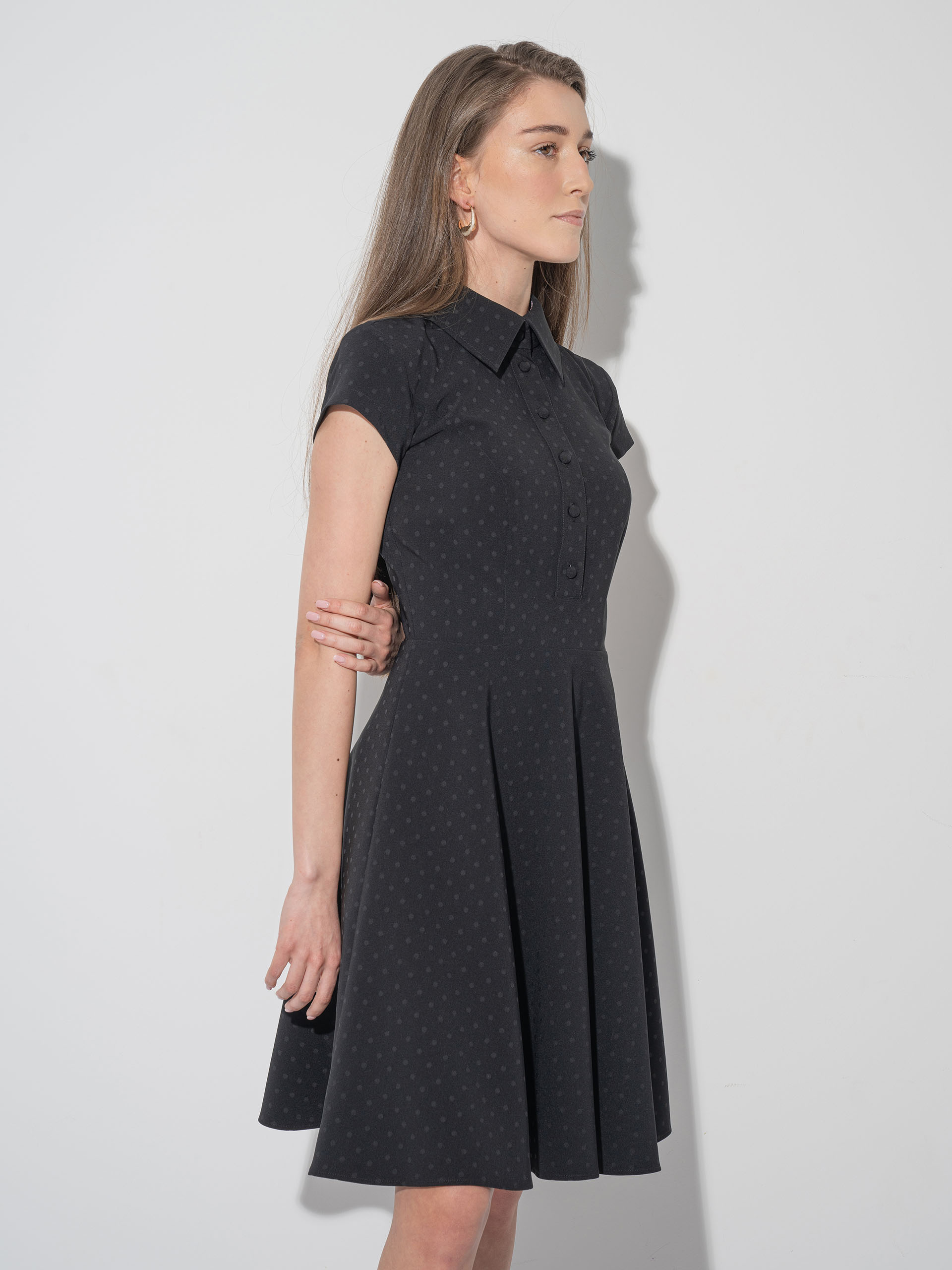 black textured dress w collar &bull; Sassa Björg