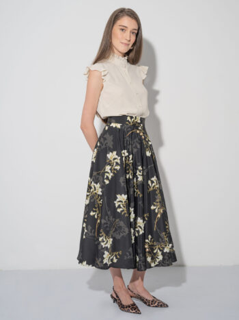 cloche skirt freesia flowers featured &bull; Sassa Björg