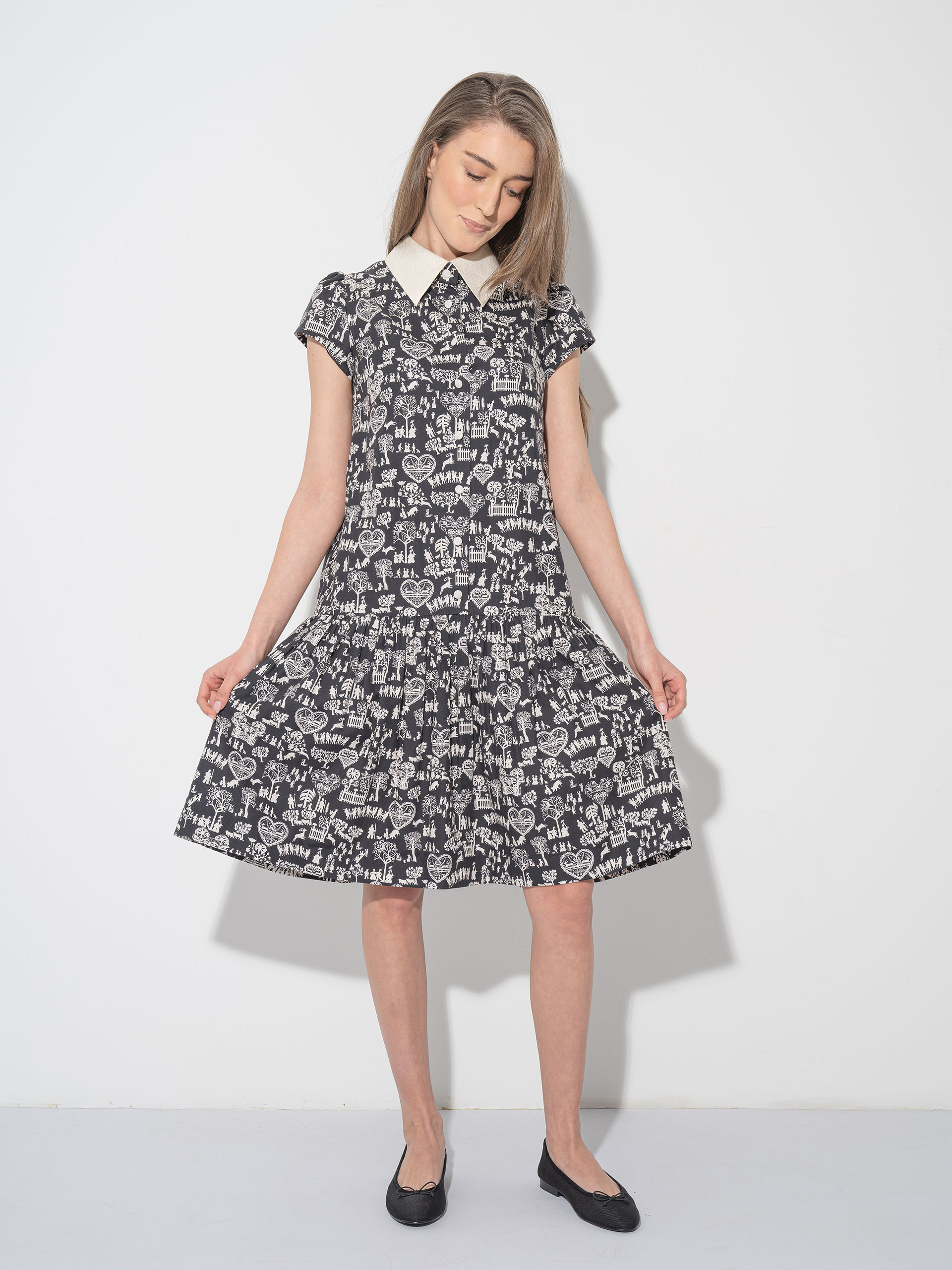 playful patterned dress w bow &bull; Sassa Björg