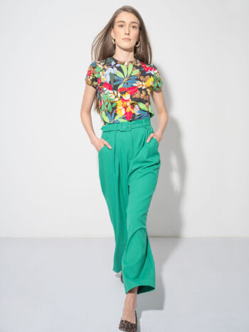 shamrock green pleated pants w belt walking &bull; Sassa Björg