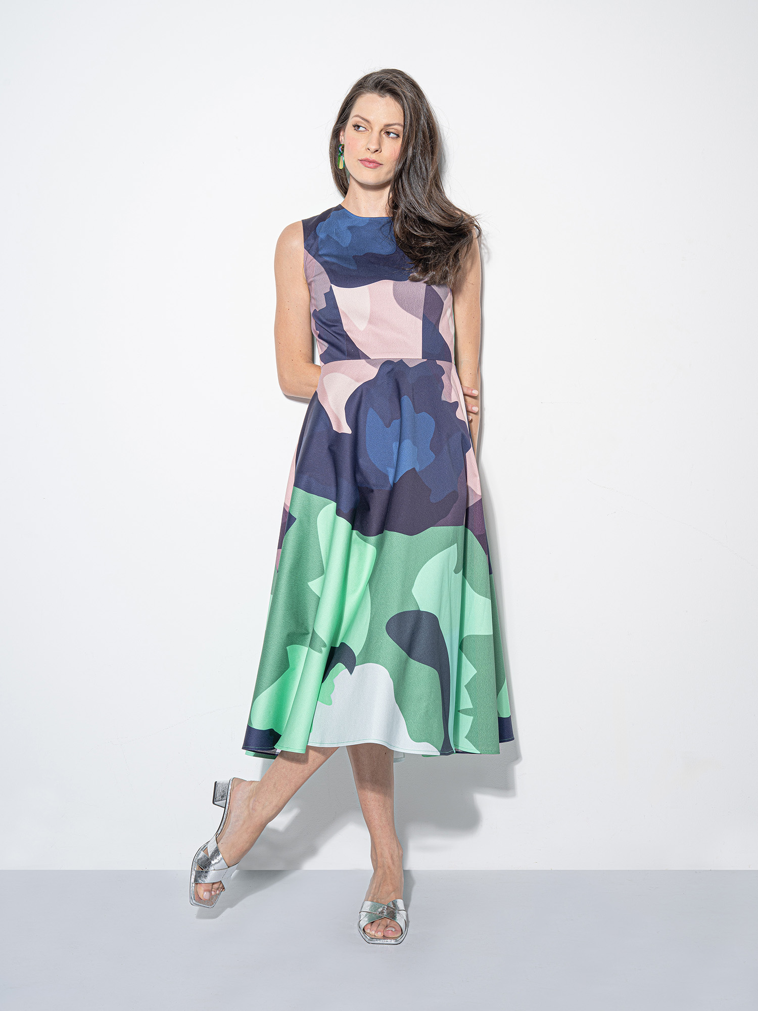 deconstructed gradient midi dress &bull; Sassa Björg