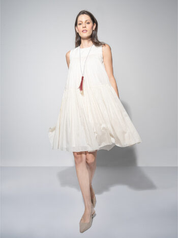 silky dream ivory tiered dress walking &bull; Sassa Björg
