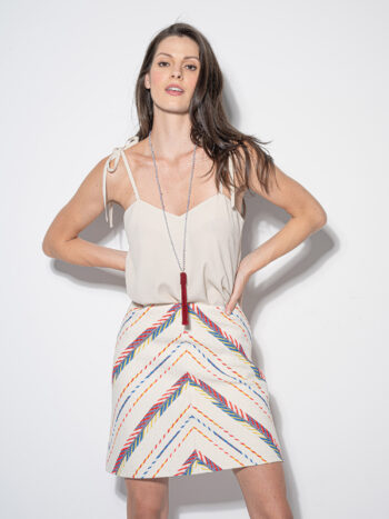 greige muse strappy top arms on waist • Sassa Björg