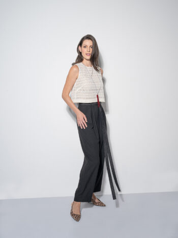 ivory lace crop top sleeveless side &bull; Sassa Björg