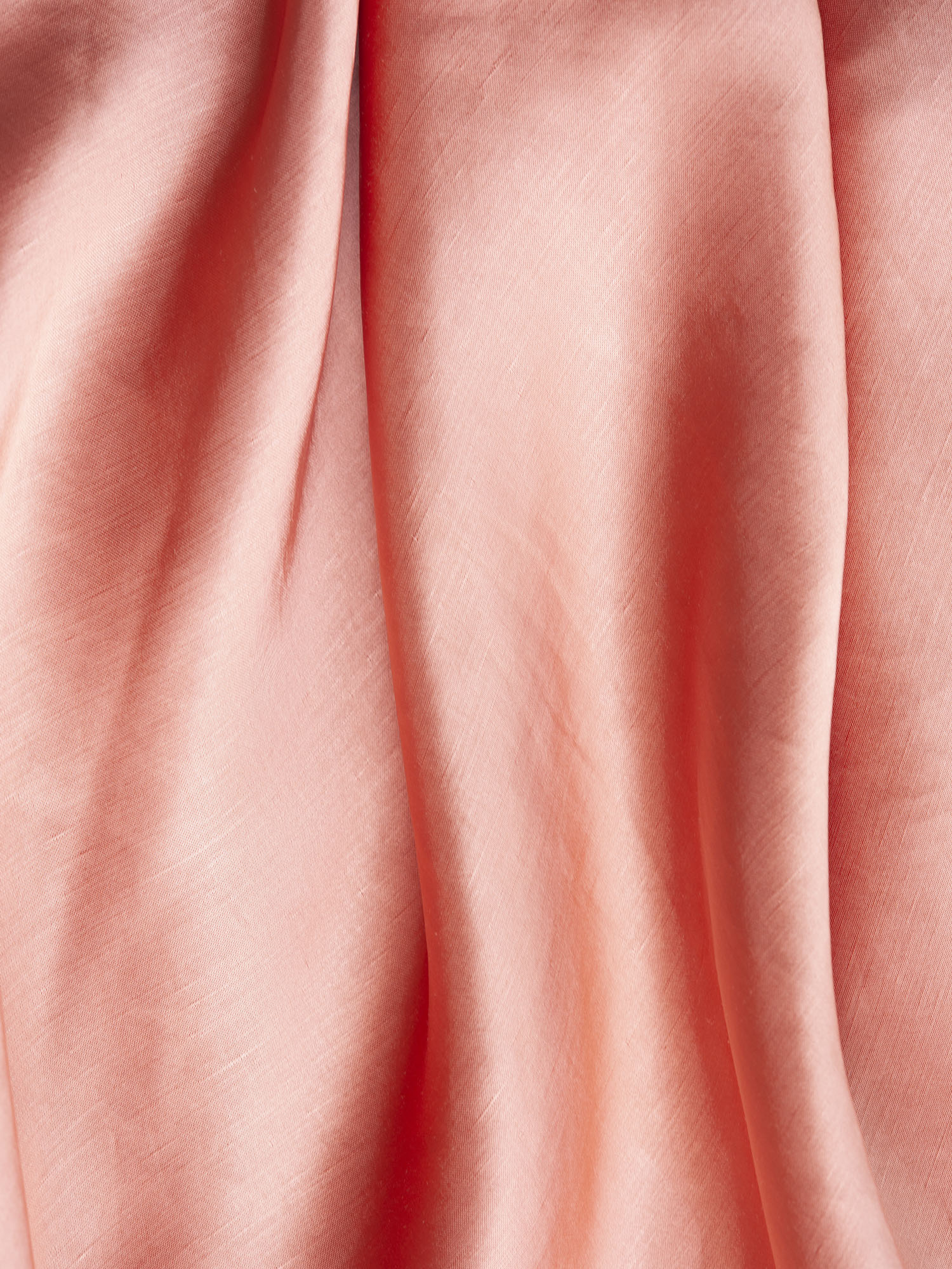 peach satin skirt fabric • Sassa Björg