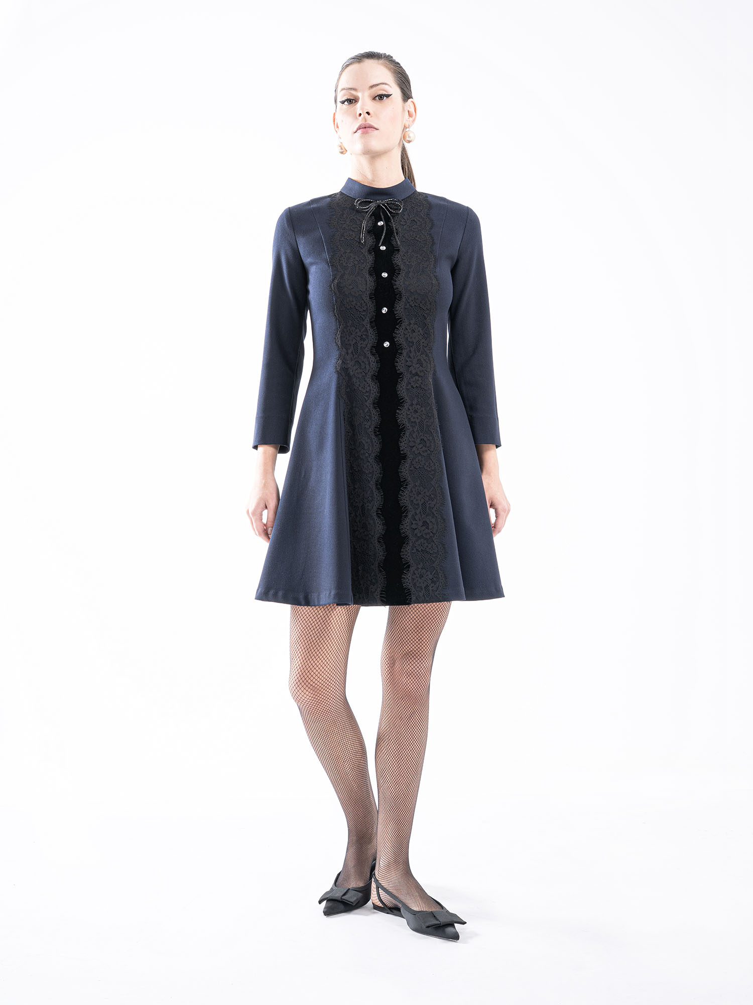 astra lace dress string bow &bull; Sassa Björg
