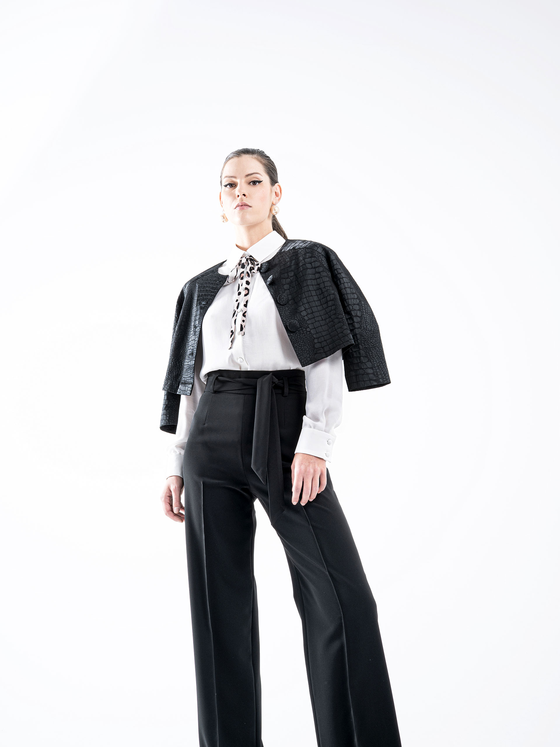 cropped jacket black bolero &bull; Sassa Björg