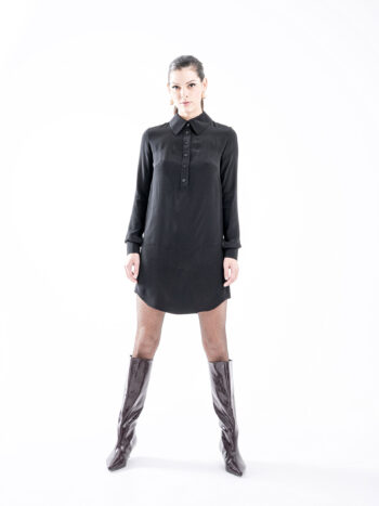 sheer line tunic w collar black front &bull; Sassa Björg