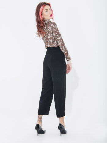 black pleated pants light crepe georgette back • Sassa Björg