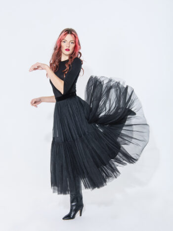 black swan tulle skirt kick &bull; Sassa Björg