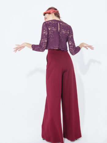 burgundy lace crop top back • Sassa Björg