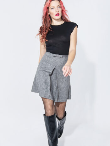 grey tweed skirt with a bow walking &bull; Sassa Björg